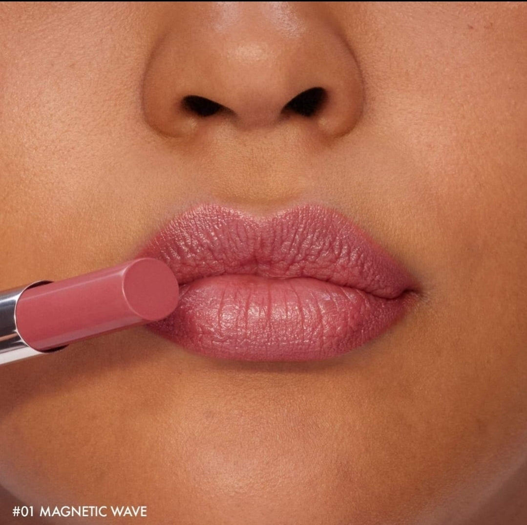 SEPHORA COLLECTION
About That Shine - Lacquer Shine Lipstick 01 Magnetic wave
