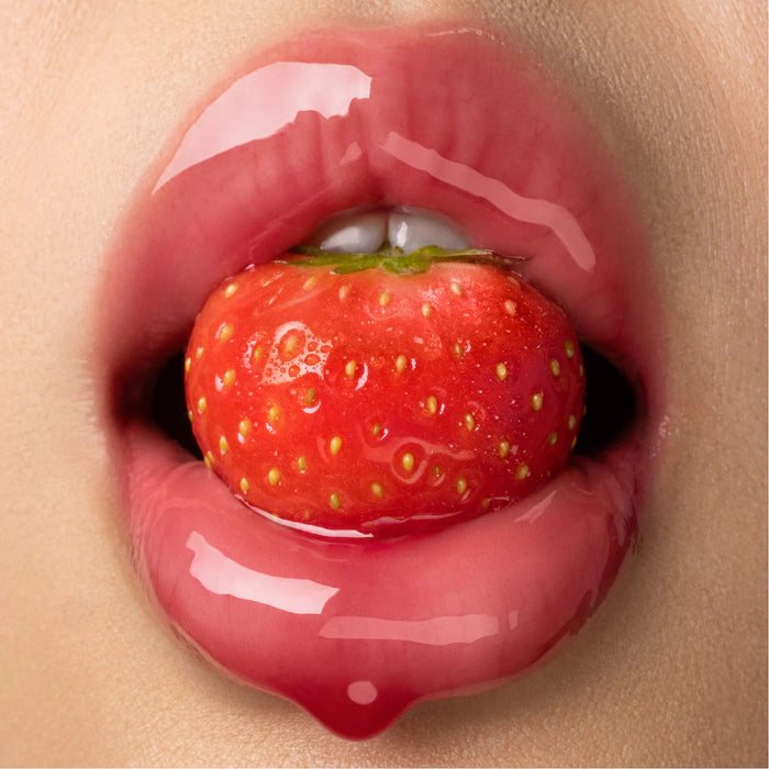 Gisou Honey Infused Hydrating Lip Oil Color: Strawberry Sorbet - Sheer Pinky Red