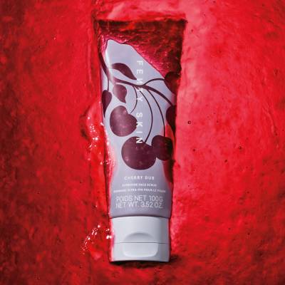 Fenty Skin
Cherry Dub Superfine Face Scrub 100g