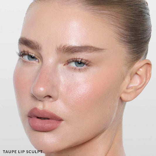 REFY
Lip Sculpt Longwear Liner Color: Taupe - light neutral brown