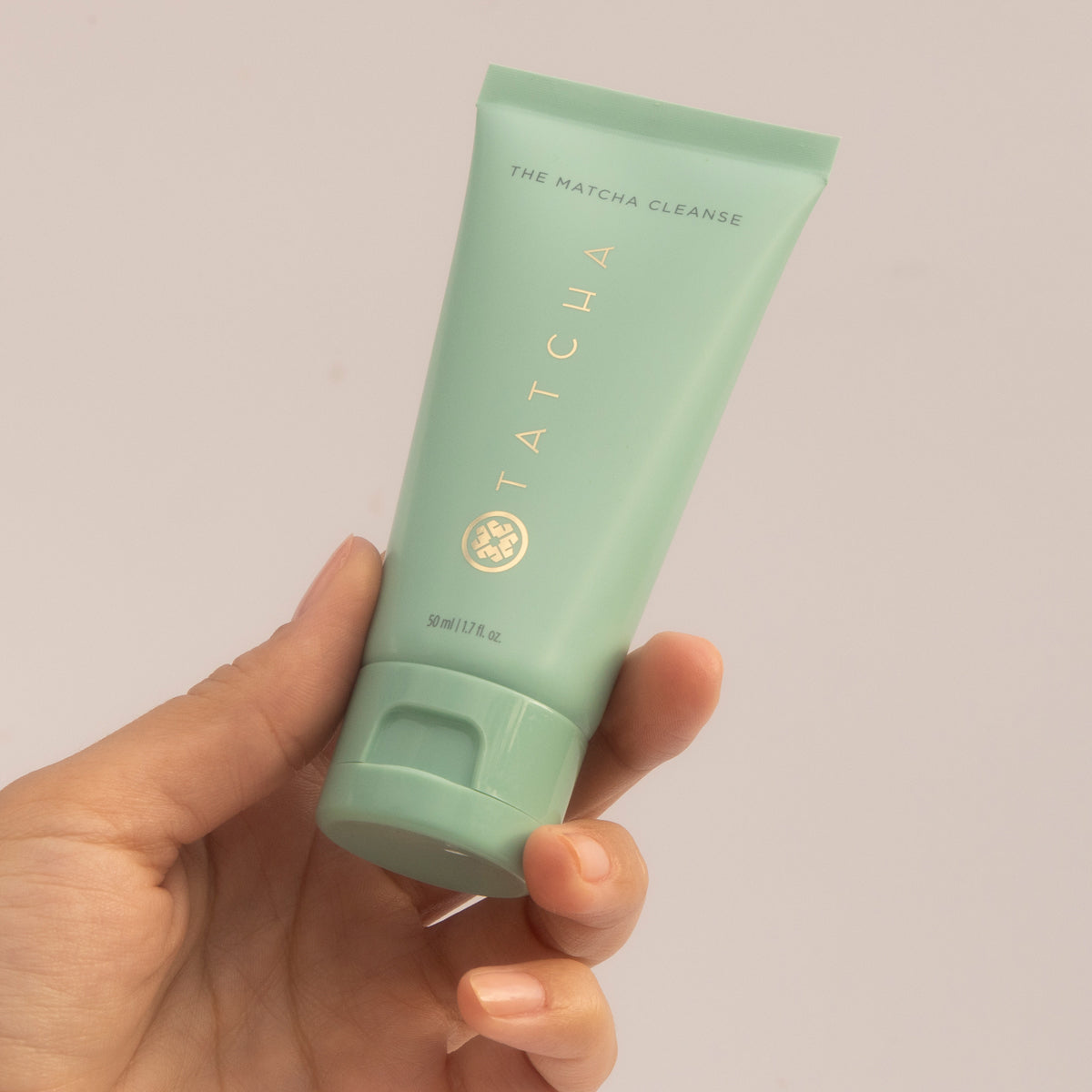 Tatcha The Matcha Cleanse
Daily Clarifying Gel Cleanser Mini Size:20ml
