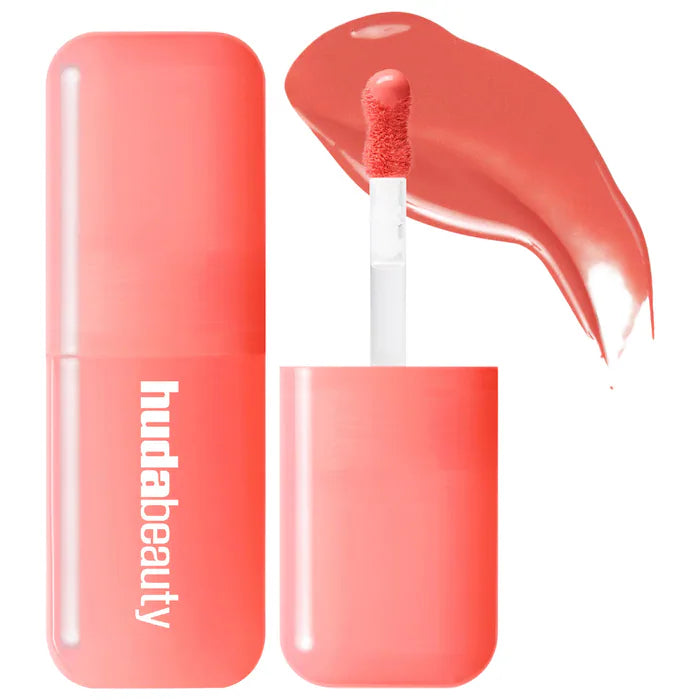 HUDA BEAUTY
Blush Filter Soft Glow Liquid Blush Color: Sunset Lychee - rosy coral