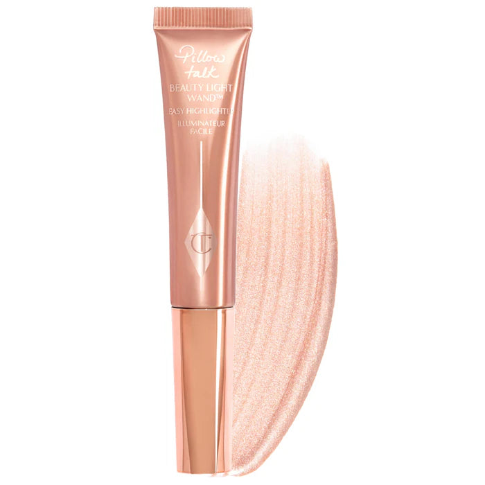 Charlotte Tilbury
Beauty Highlighter Wand Color: Pillow Talk - soft rose gold highlight