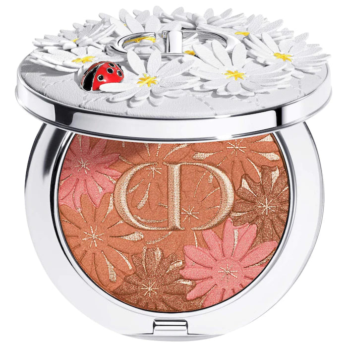 DIOR 
Forever Nude Bronze Glow Powder Bronzer Color: 032 Pink Bronze - A bronzing shade enhanced with pink