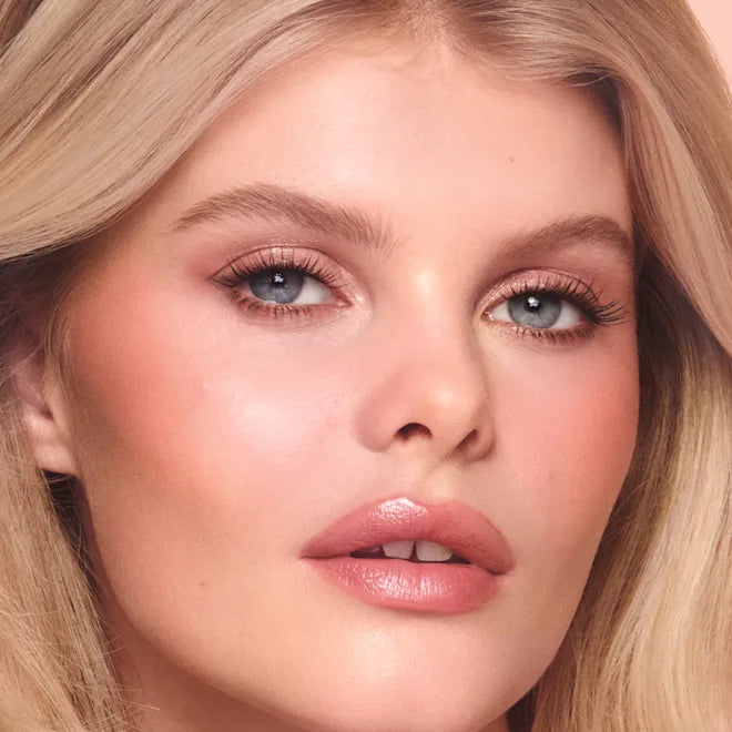 Charlotte Tilbury 
Pillow Talk Beauty Soulmates Airbrush Flawless Finish Brightening and Blush Powder Palette Color: Pillow Talk Flawless Rosewood