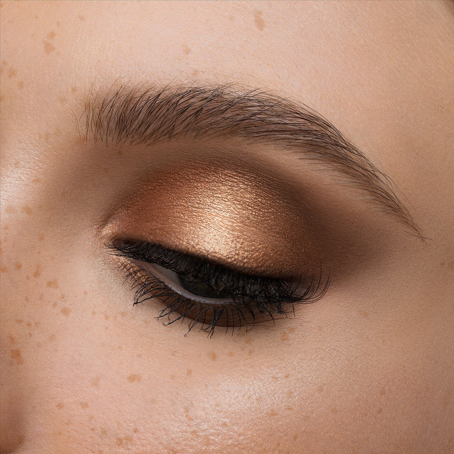 ARTIST COUTURE
Supreme Nudes Palette