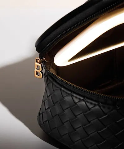 By BEAUTY BAY
LED Mirror Mini Travel Beauty Bag Black