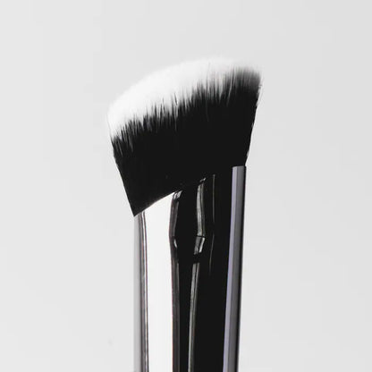 HAUS LABS BY LADY GAGA 
Cruelty-Free Concealer Brush