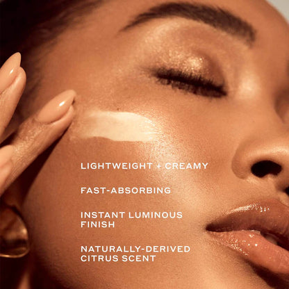 OLEHENRIKSEN 
Banana Bright+ Instant Glow Moisturizer with Niacinamides and Vitamin C Size:50 ml