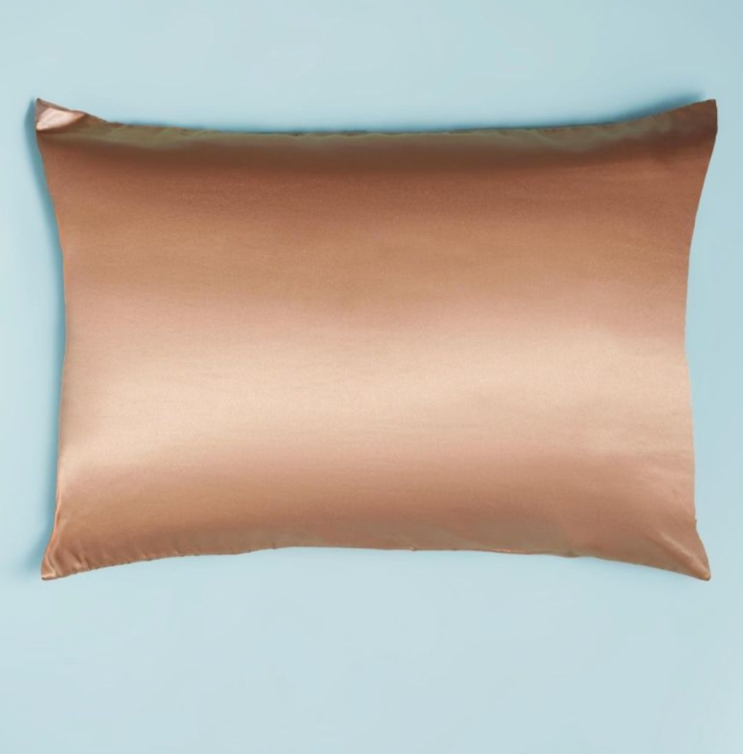 By Beauty Bay
Satin Gift Set