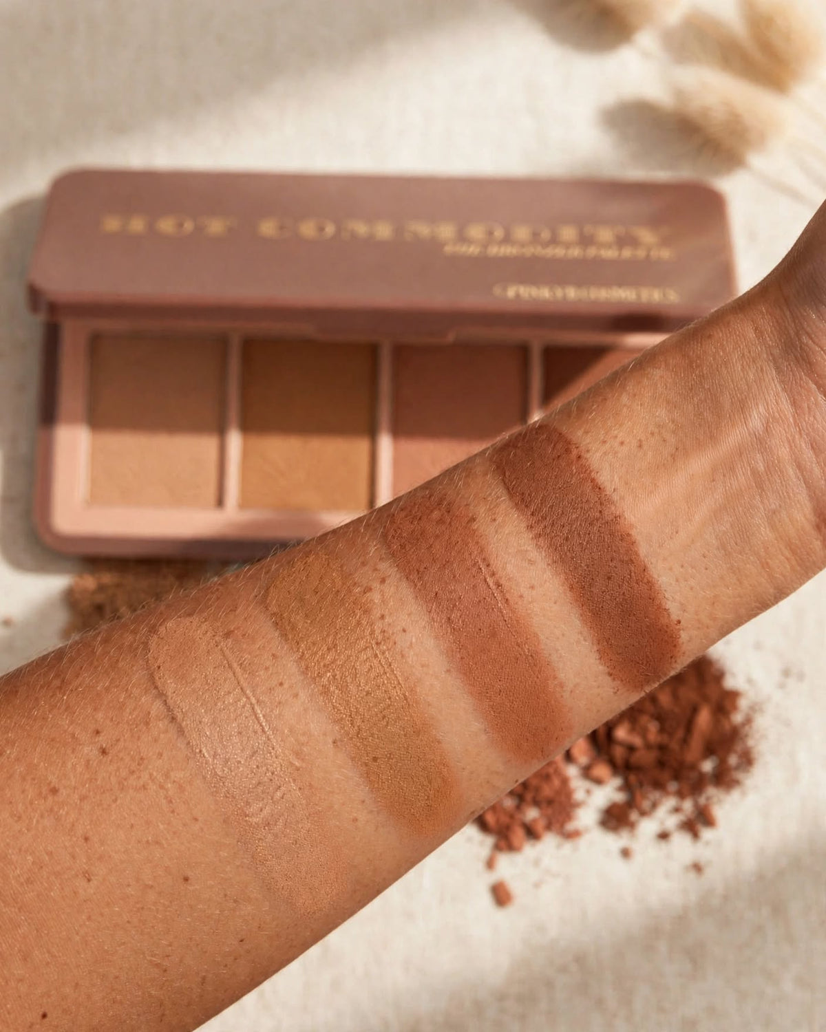 PINKY B COSMETICS
Hot Commodity: The Bronzer Palette