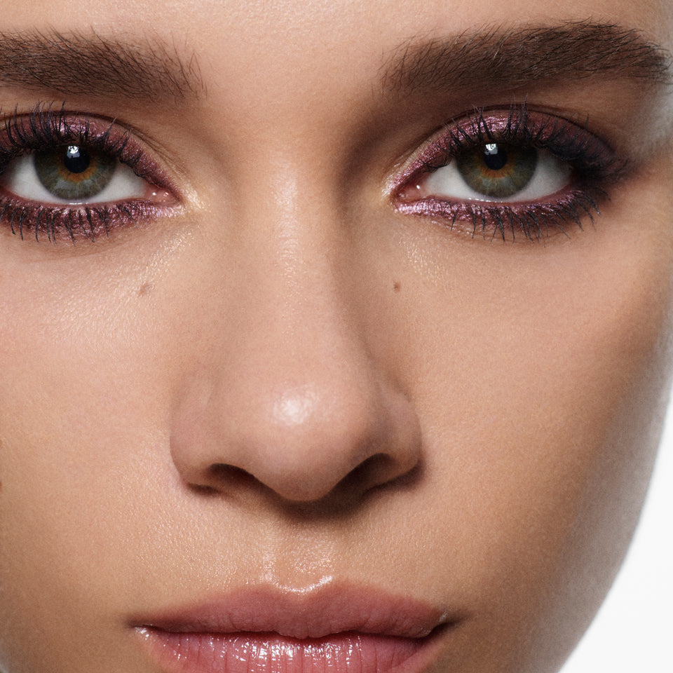 Victoria Beckham Satin Kajal Liner Longwear Waterproof Eyeliner Orchid - a shimmering mauve